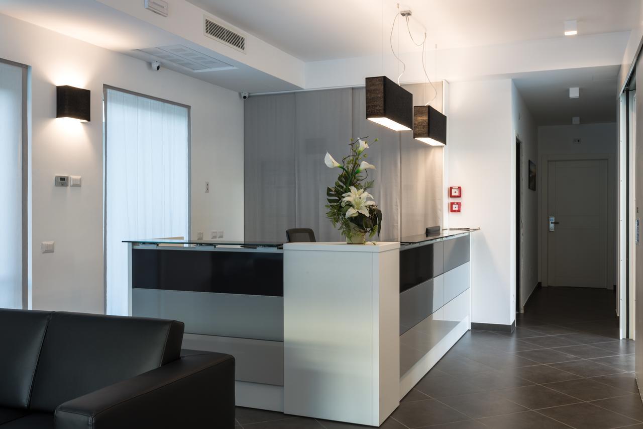 Residence Perla Verde Riccione Dış mekan fotoğraf