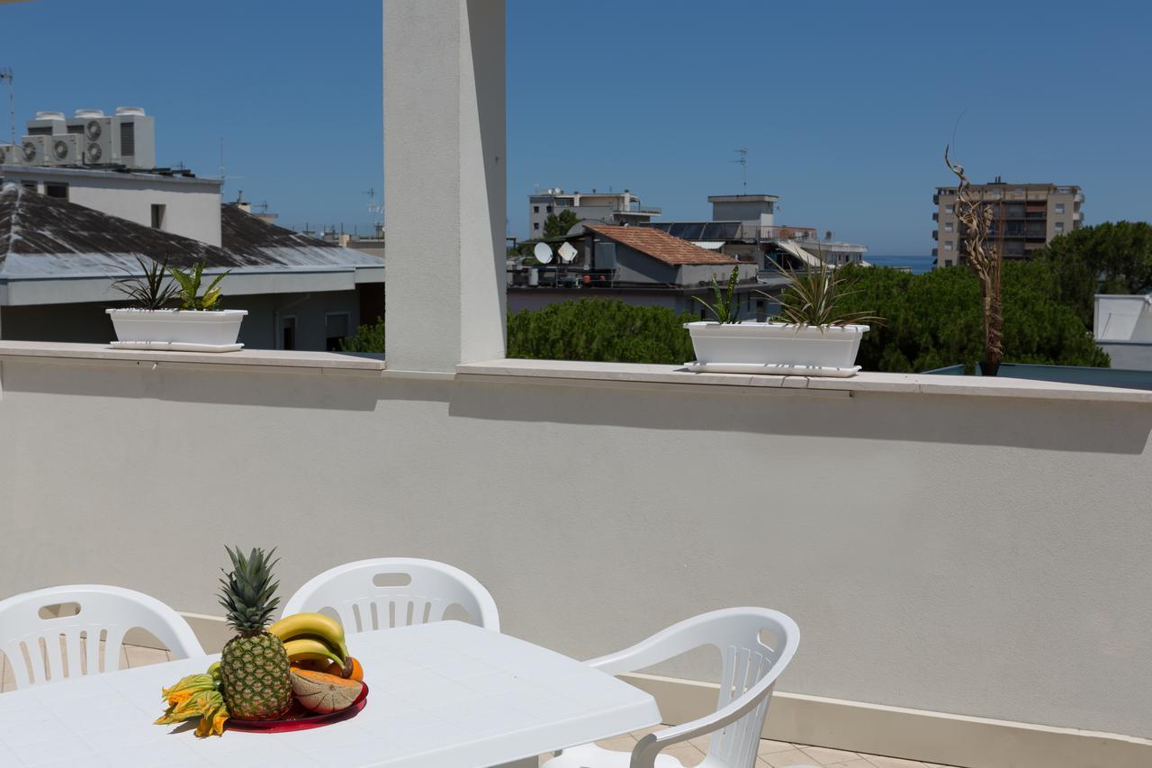 Residence Perla Verde Riccione Dış mekan fotoğraf
